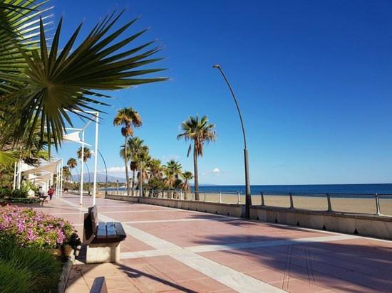 Apartamento Playa Estepona Exterior photo